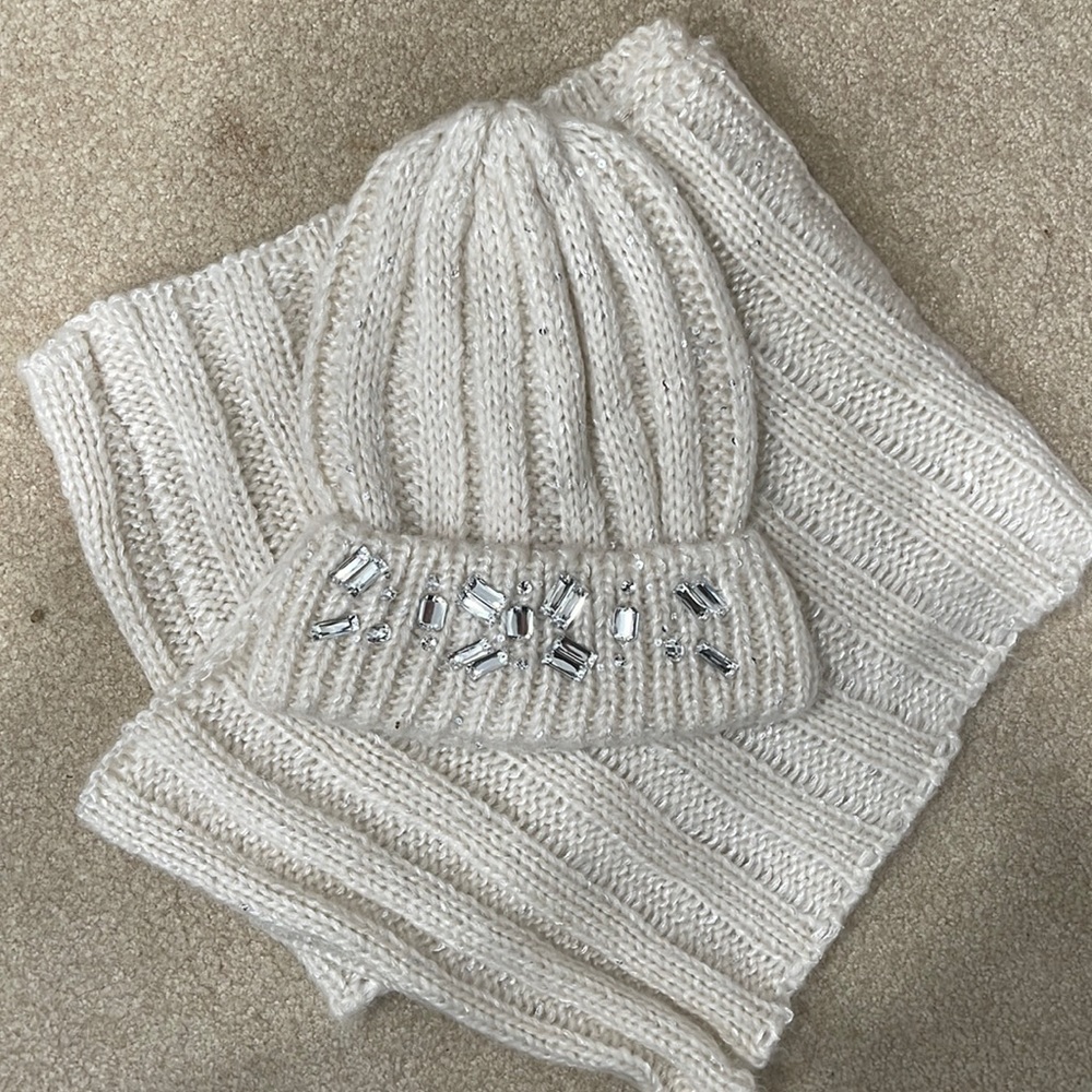 Betsey Johnson Hat and Scarf Set